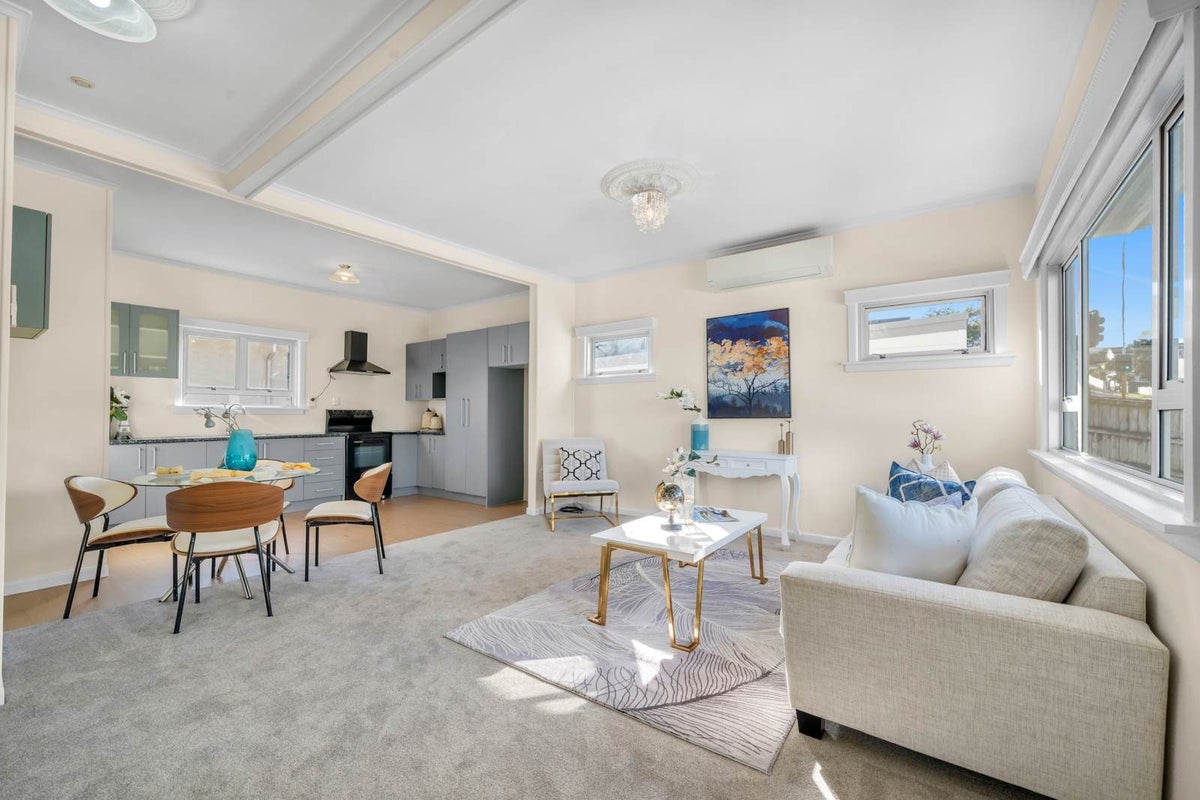 60A Tiverton Road, Avondale, Auckland - Carousel 2
