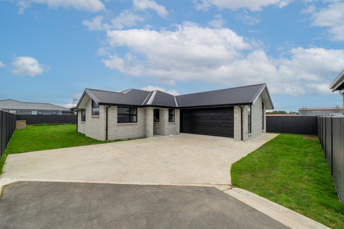 136 Stirrat Street, Kingswell, Invercargill - Carousel 1