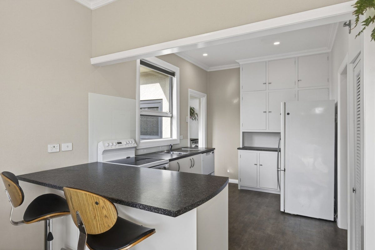 264 Egmont Road, Hillsborough, New Plymouth - Carousel 2