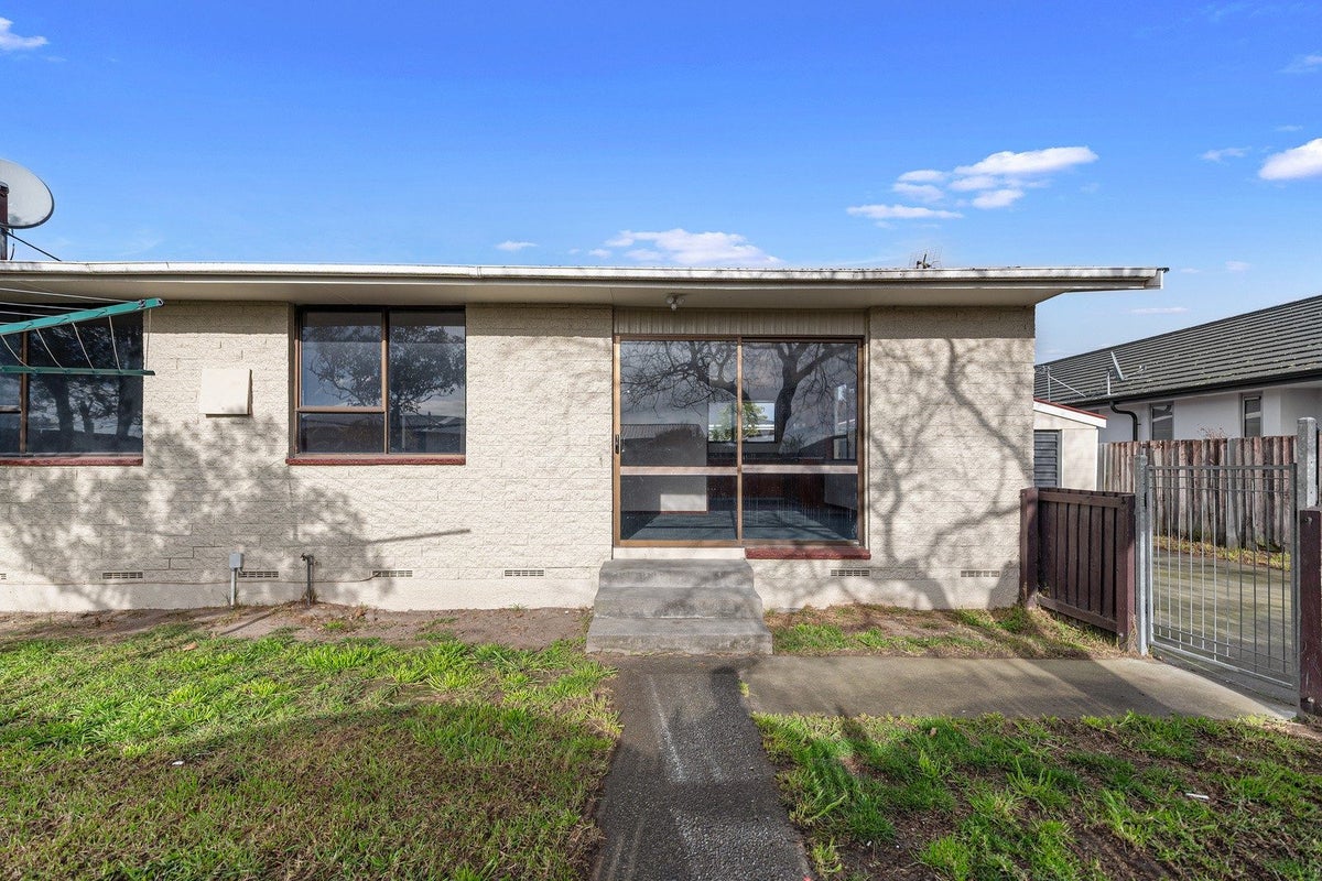 1B Tamarisk Place, Parklands, Christchurch - Carousel 2