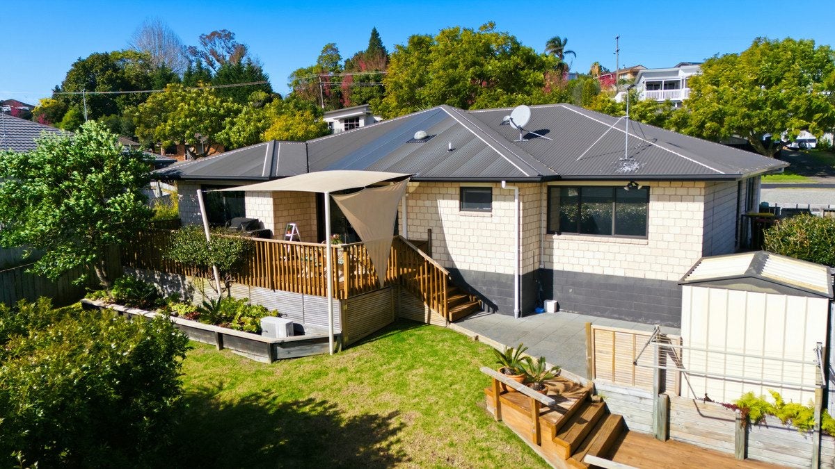 31 Discovery Avenue, Welcome Bay, Tauranga - Carousel 1