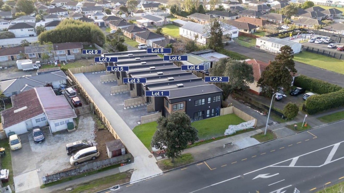 8/399 Massey Road, Mangere East, Auckland - Carousel 12