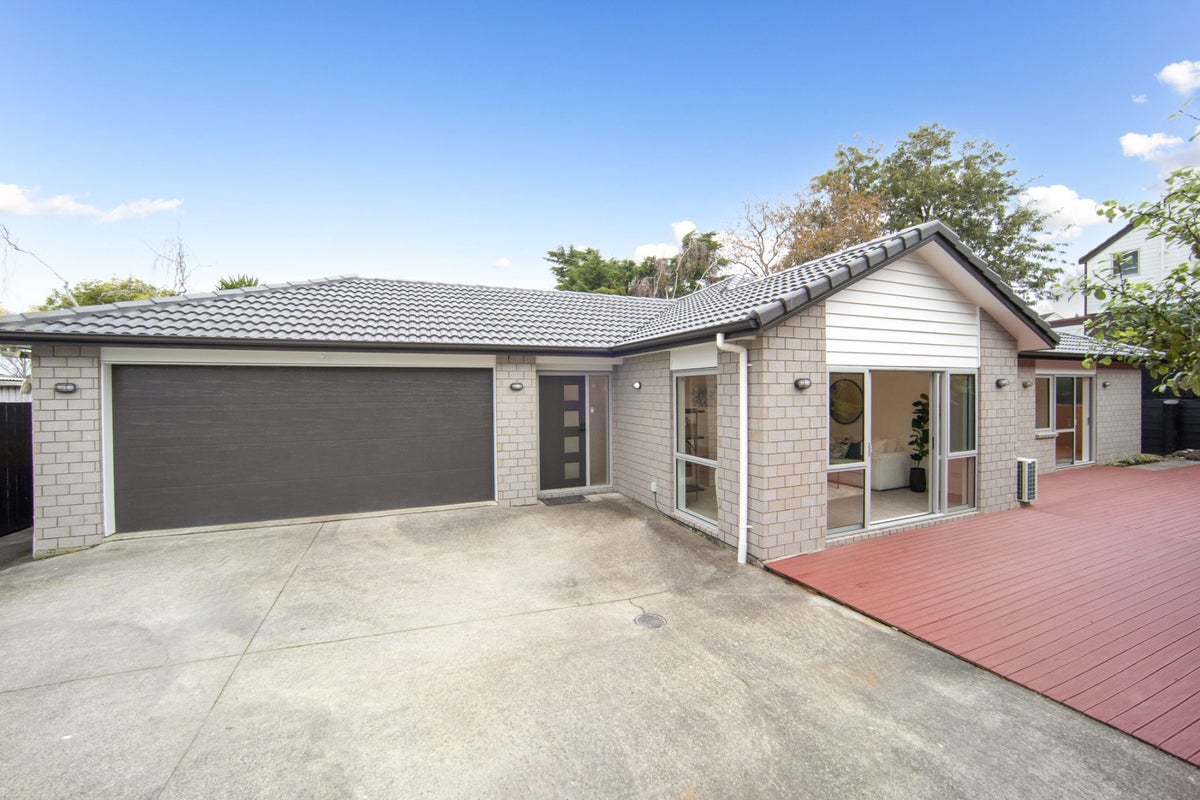 45A Gardner Avenue, New Lynn, Auckland - Carousel 1