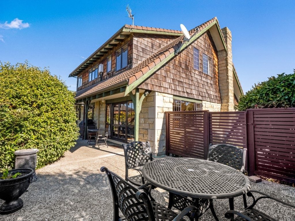 43 Kilkenny Place, Fitzherbert, Palmerston North - Carousel 13