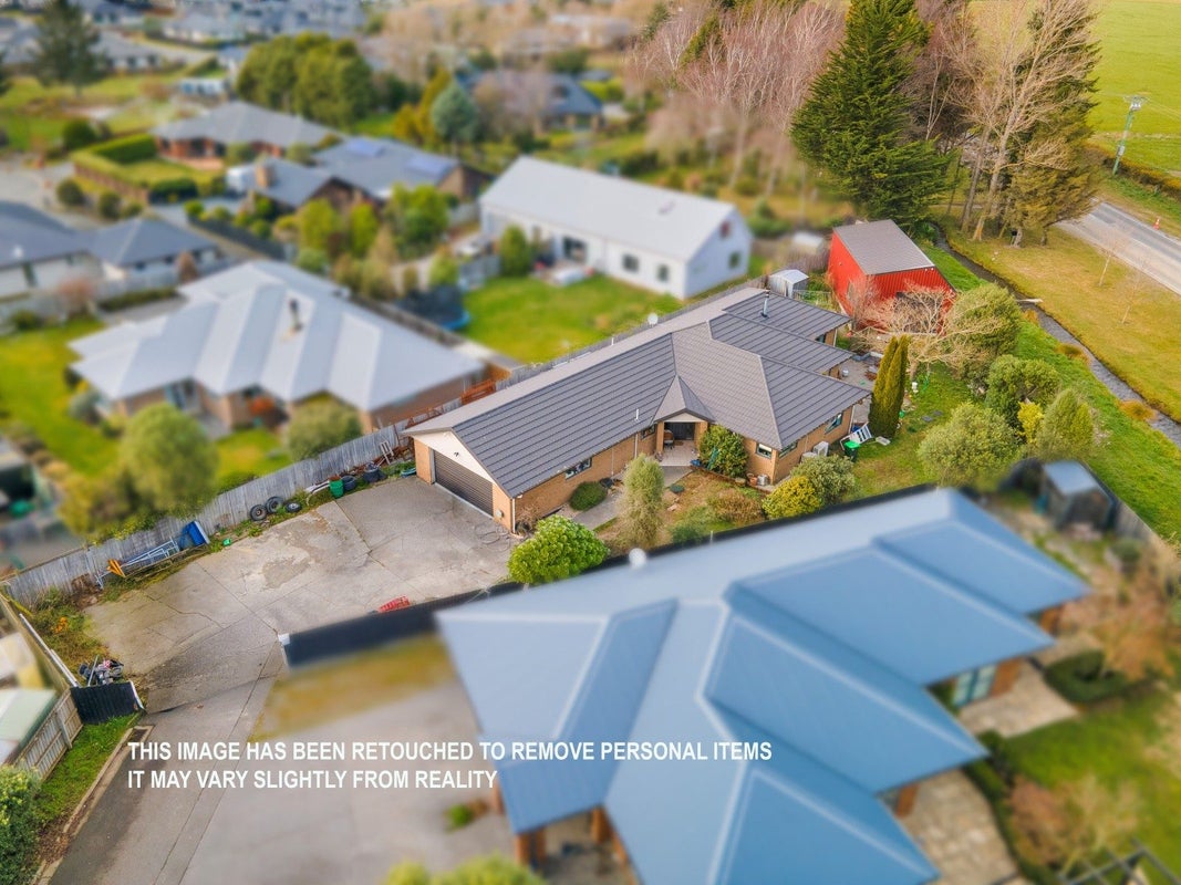 17 Stanwood Grove, Darfield, Darfield - Carousel 9