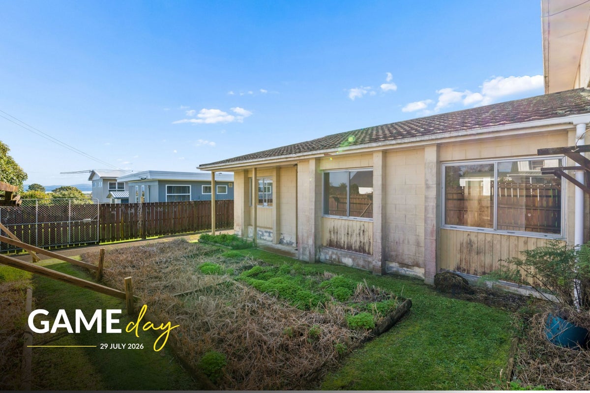 1/30 Ridgemount Rise, Mangere Bridge, Auckland - Carousel 2