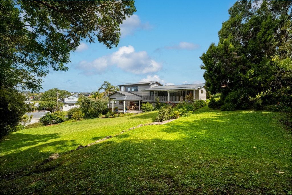33 Nigel Road, Browns Bay, Auckland - Carousel 28