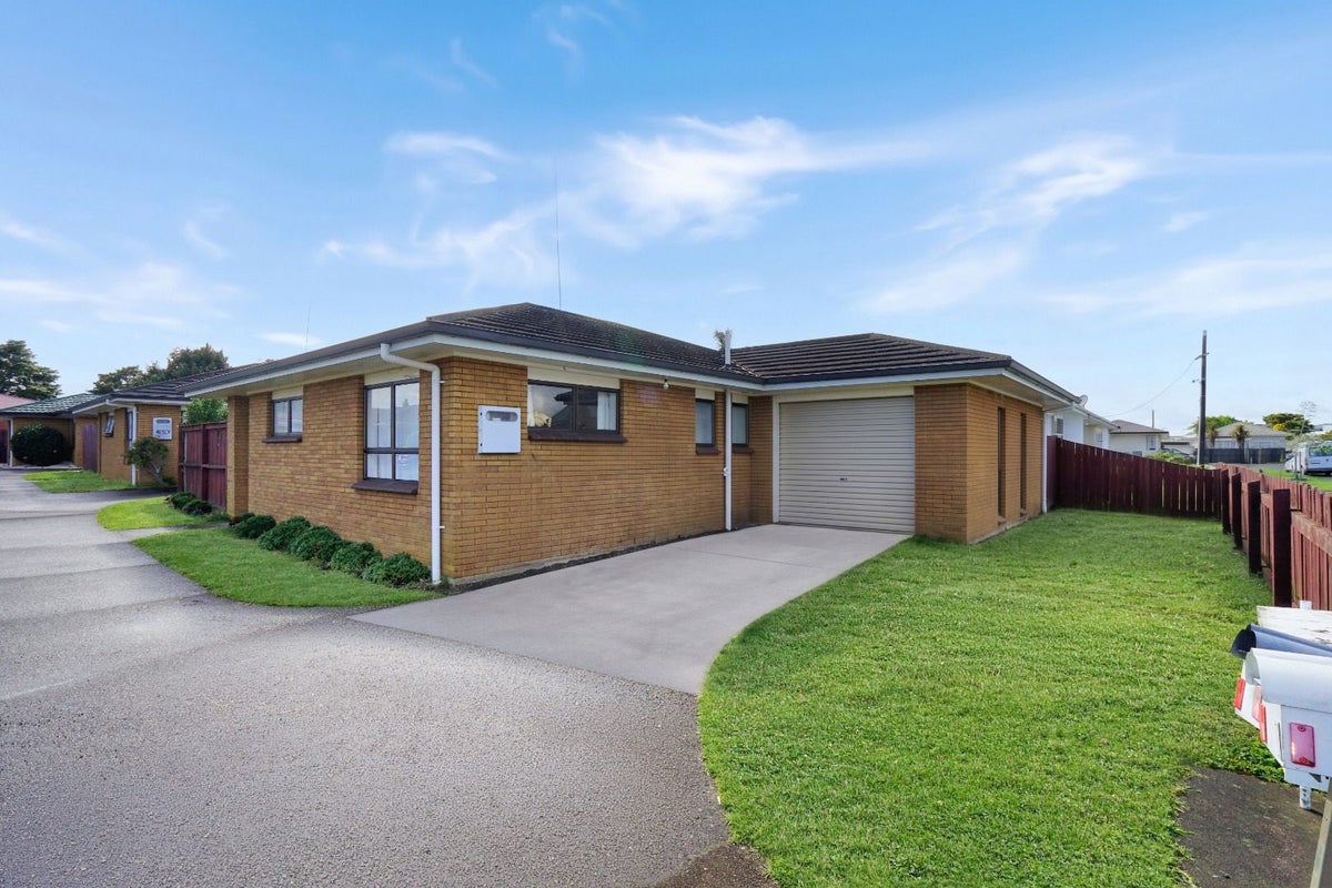3/9 Don Street, Papakura, Auckland - Carousel 2