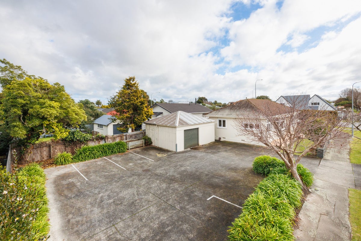 58 Rangitane Street, Palmerston North, Palmerston North - Carousel 2