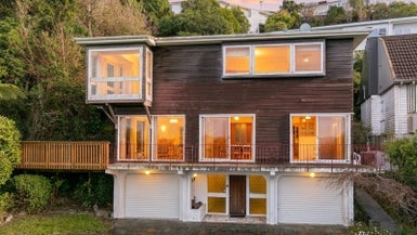 48 Rama Crescent, Khandallah, Wellington - Carousel 1