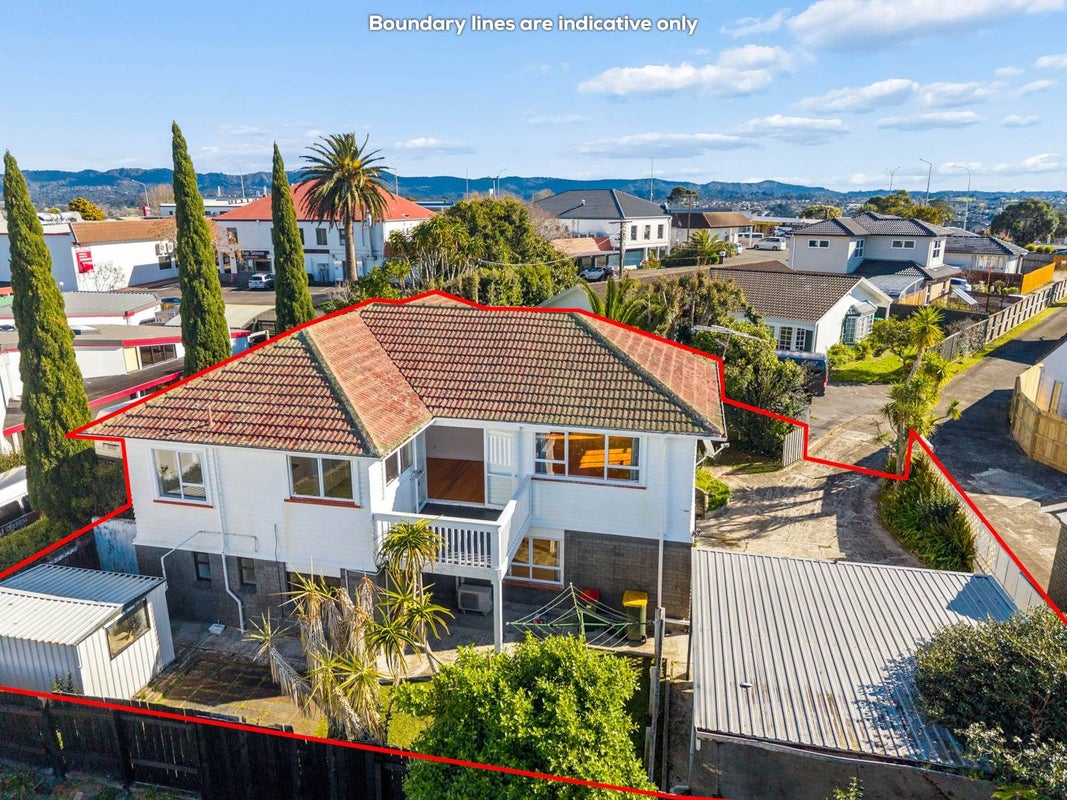 1/7 Te Atatu Road, Te Atatu South, Auckland - Carousel 2