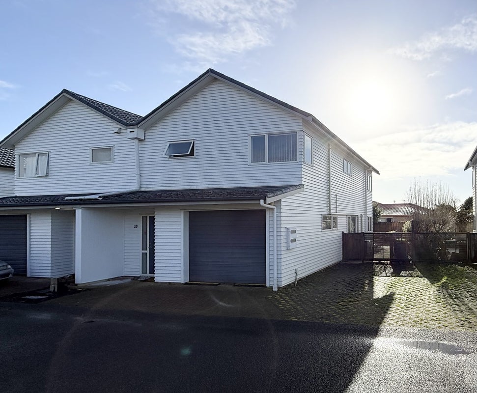 10/103 Swanson Road, Henderson, Auckland - Carousel 17