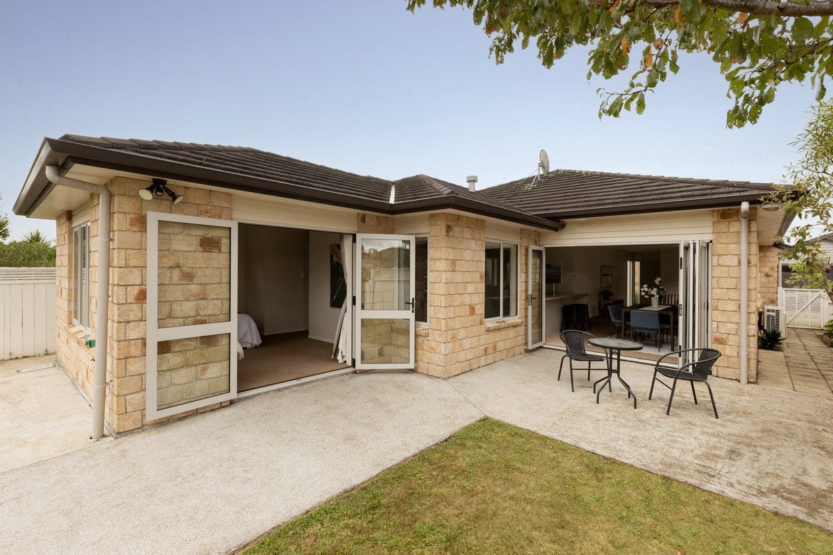 39 Scoria Close, Pyes Pa, Tauranga - Carousel 1