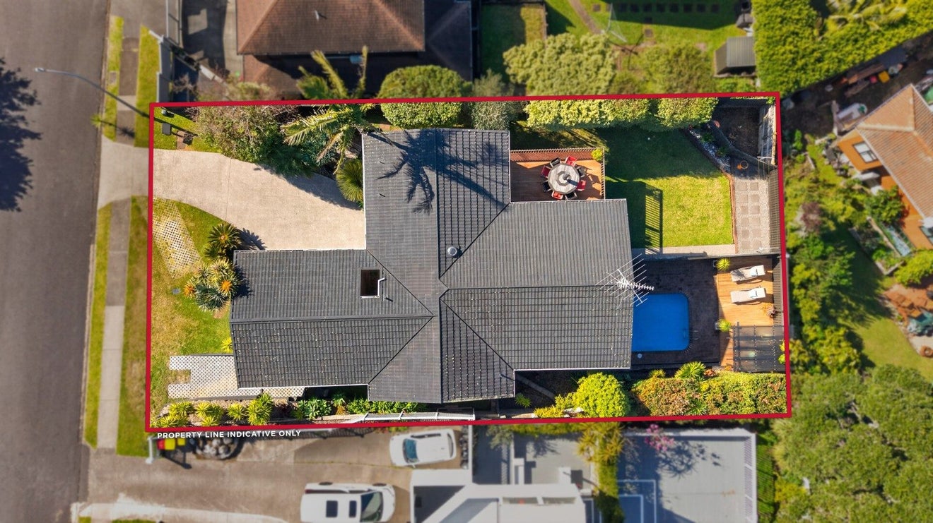 4 Valdese Rise, Browns Bay, Auckland - Carousel 1