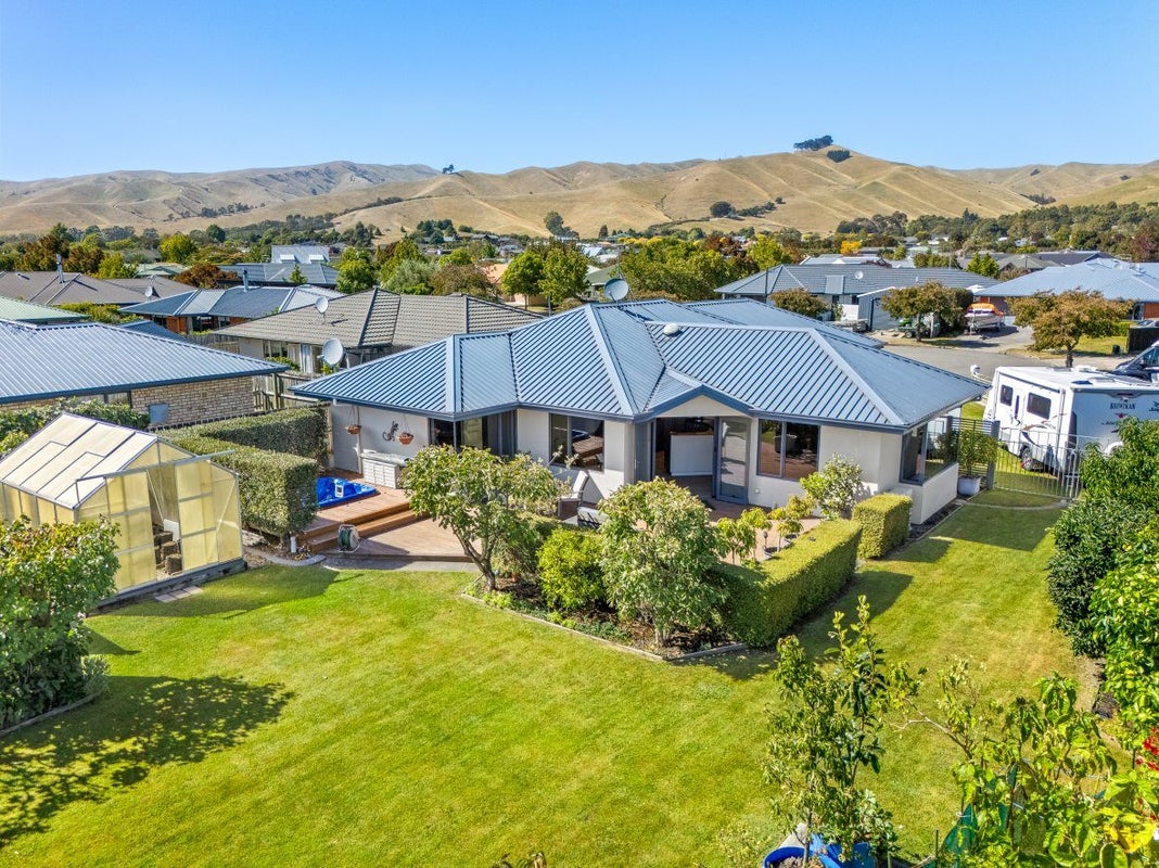 6 Natalie Place, Witherlea, Blenheim - Carousel 1