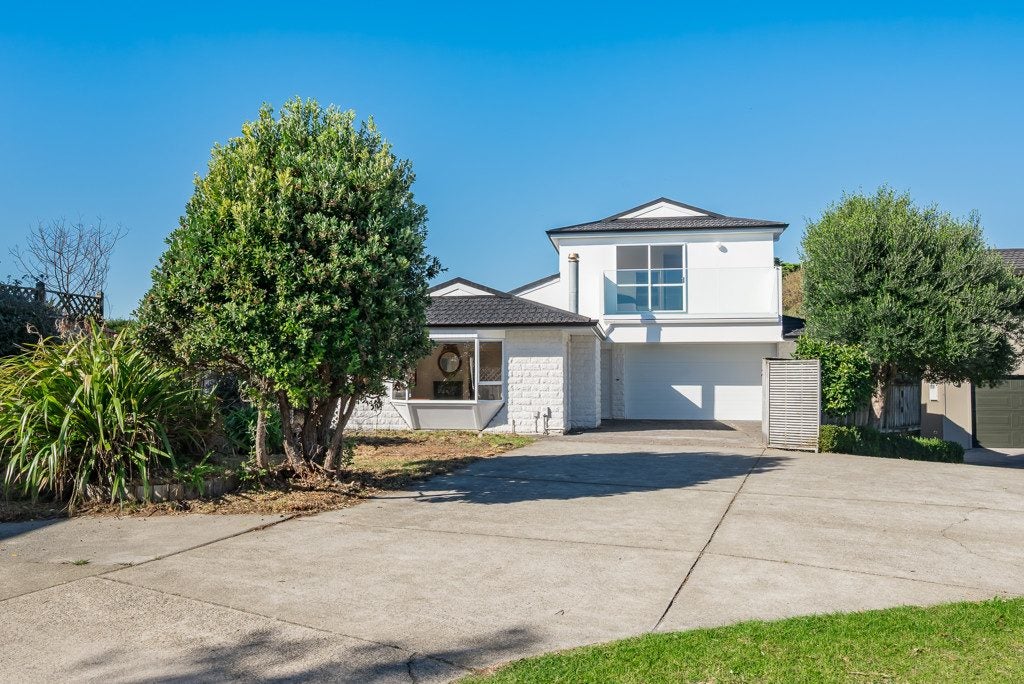 8A Falla Street, Paraparaumu Beach, Paraparaumu - Carousel 1