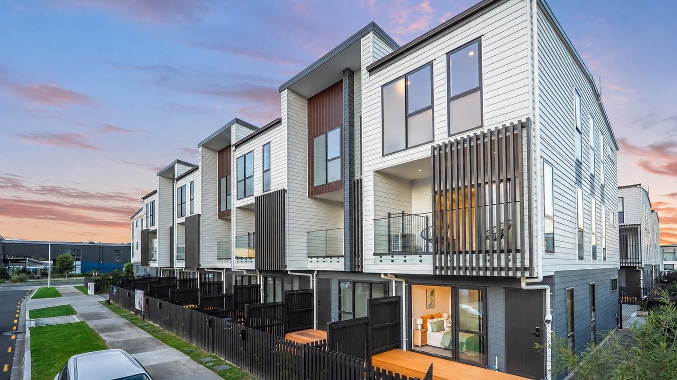 14B Pilot Drive, Hobsonville, Auckland - Carousel 1