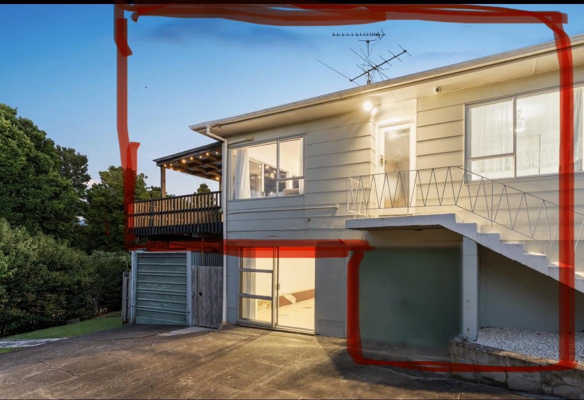 2/20 Celeste Place, Totara Vale, Auckland - Carousel 1