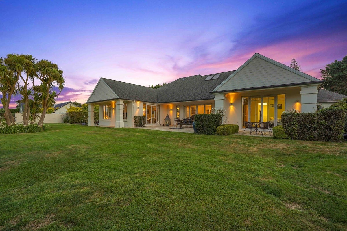 20 Ruru Avenue, Otatara - Carousel 50