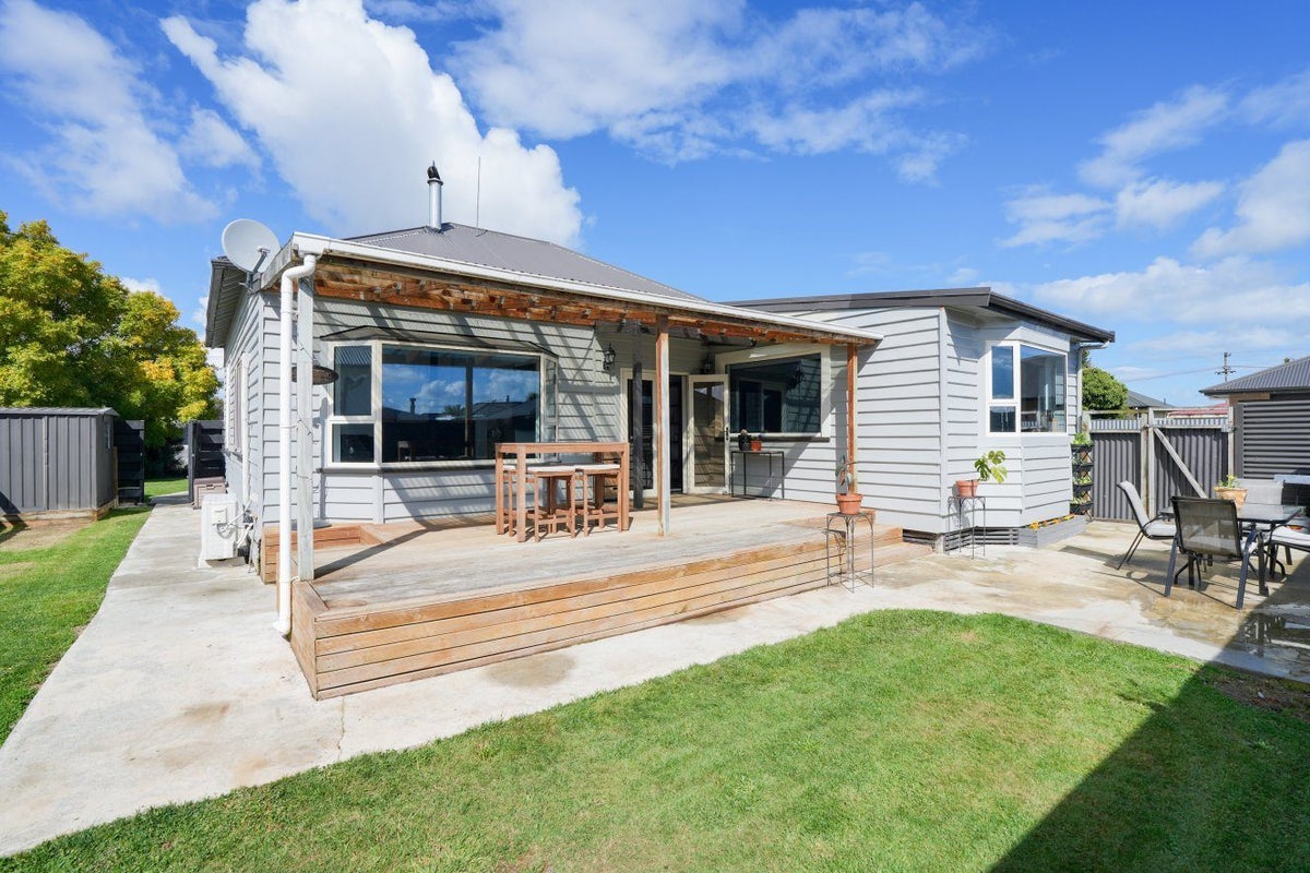 56 Elgin Street, Grasmere, Invercargill - Carousel 1
