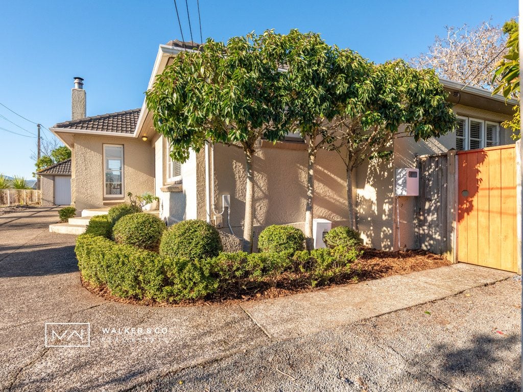 15 Raukawa Grove, Trentham, Upper Hutt - Carousel 2