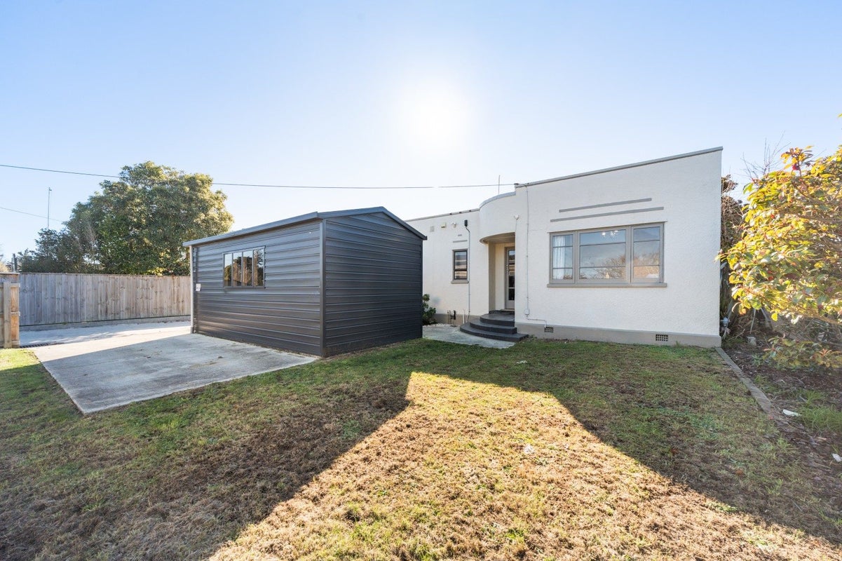 184 South Street, Feilding, Feilding - Carousel 30