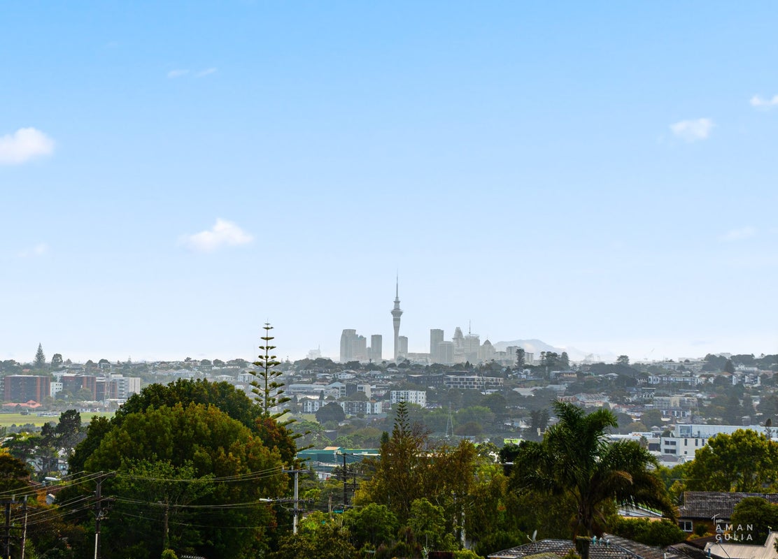 8/144 Titirangi Road, New Lynn, Auckland - Carousel 2