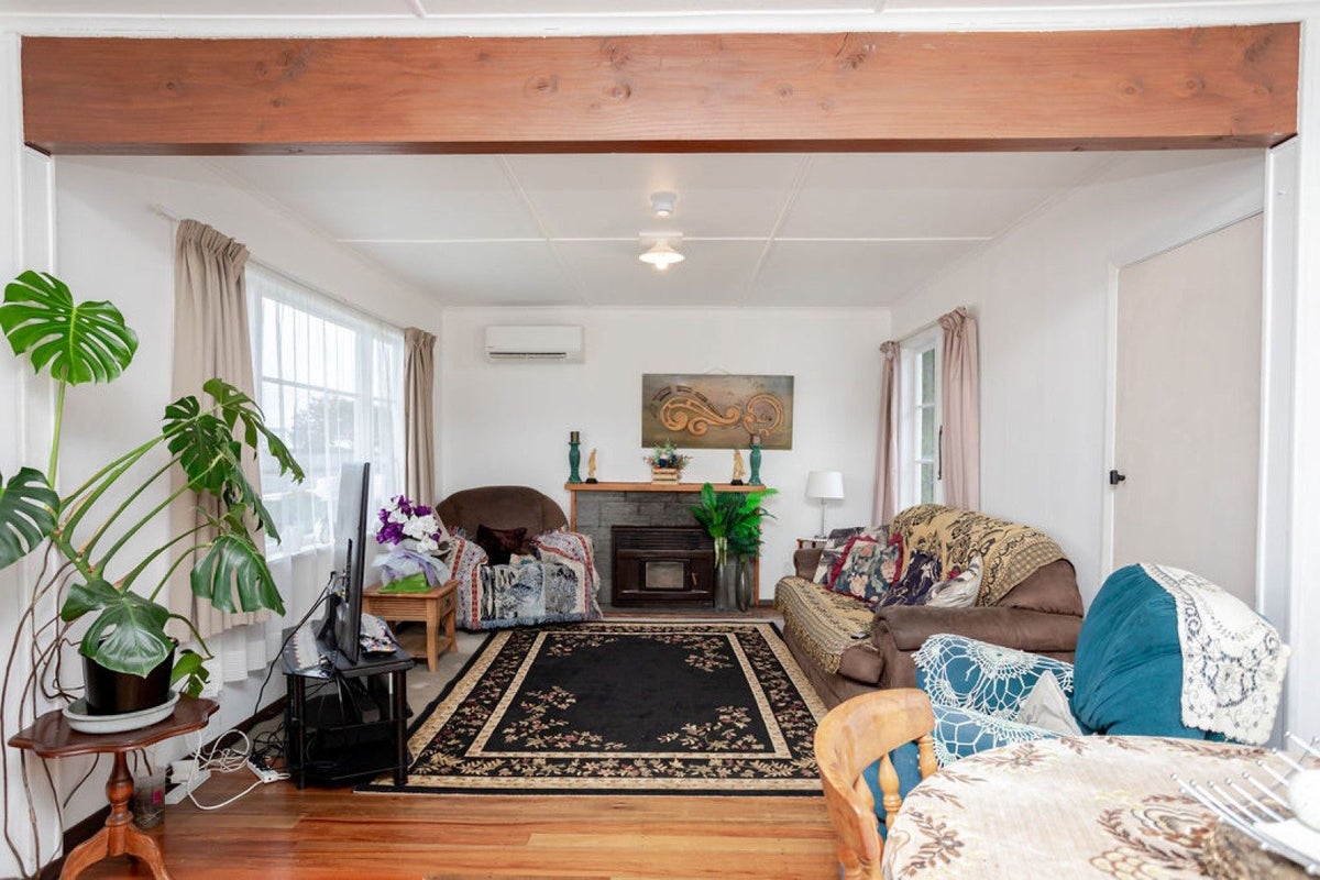 43 Barraud Street, Dannevirke - Carousel 2