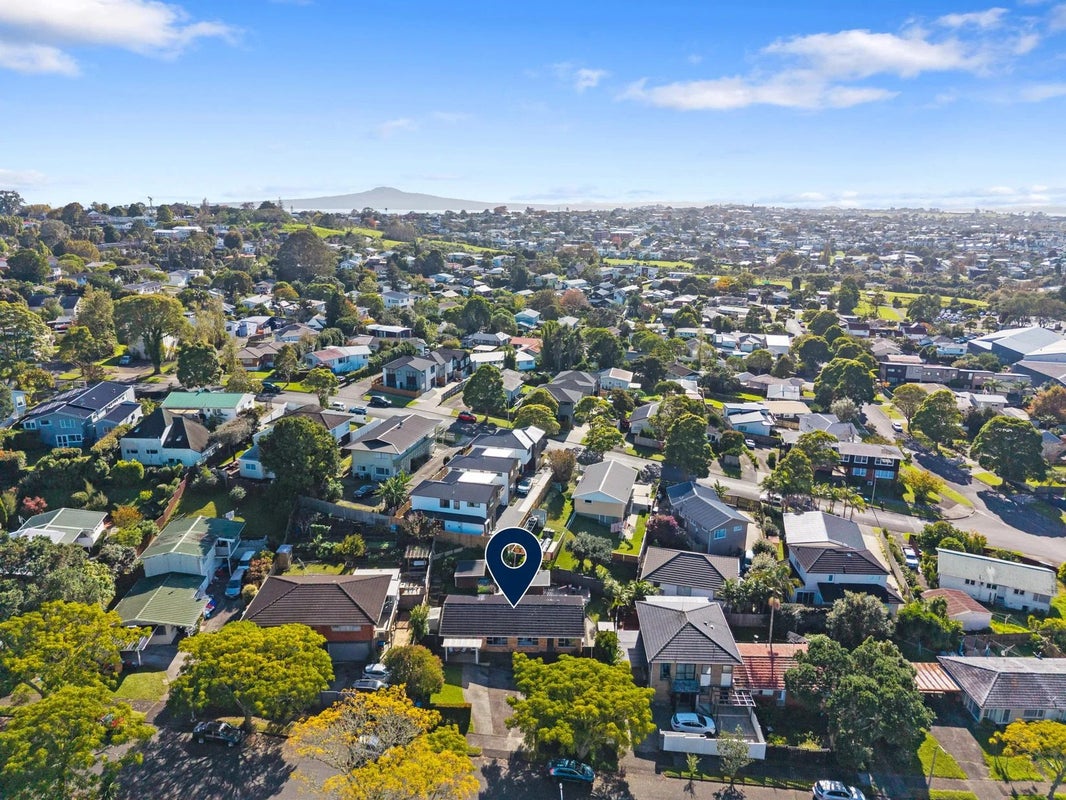 2/28 Lush Avenue, St Johns, Auckland - Carousel 15