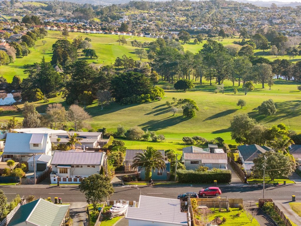 31 Shakespear Road, Army Bay, Whangaparaoa - Carousel 28