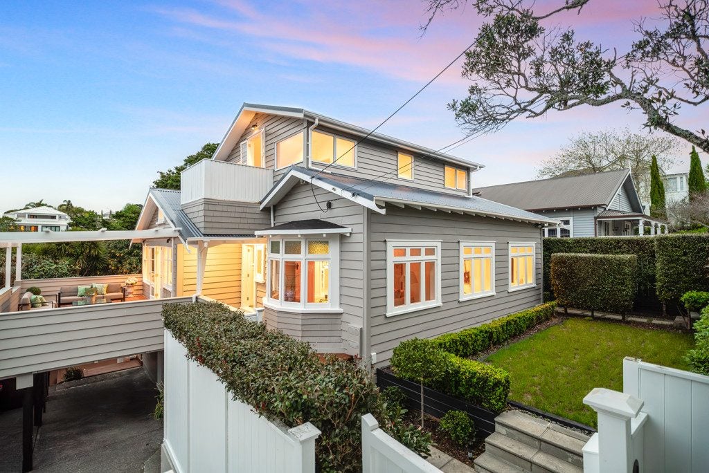 131 Bassett Road, Remuera, Auckland - Carousel 1