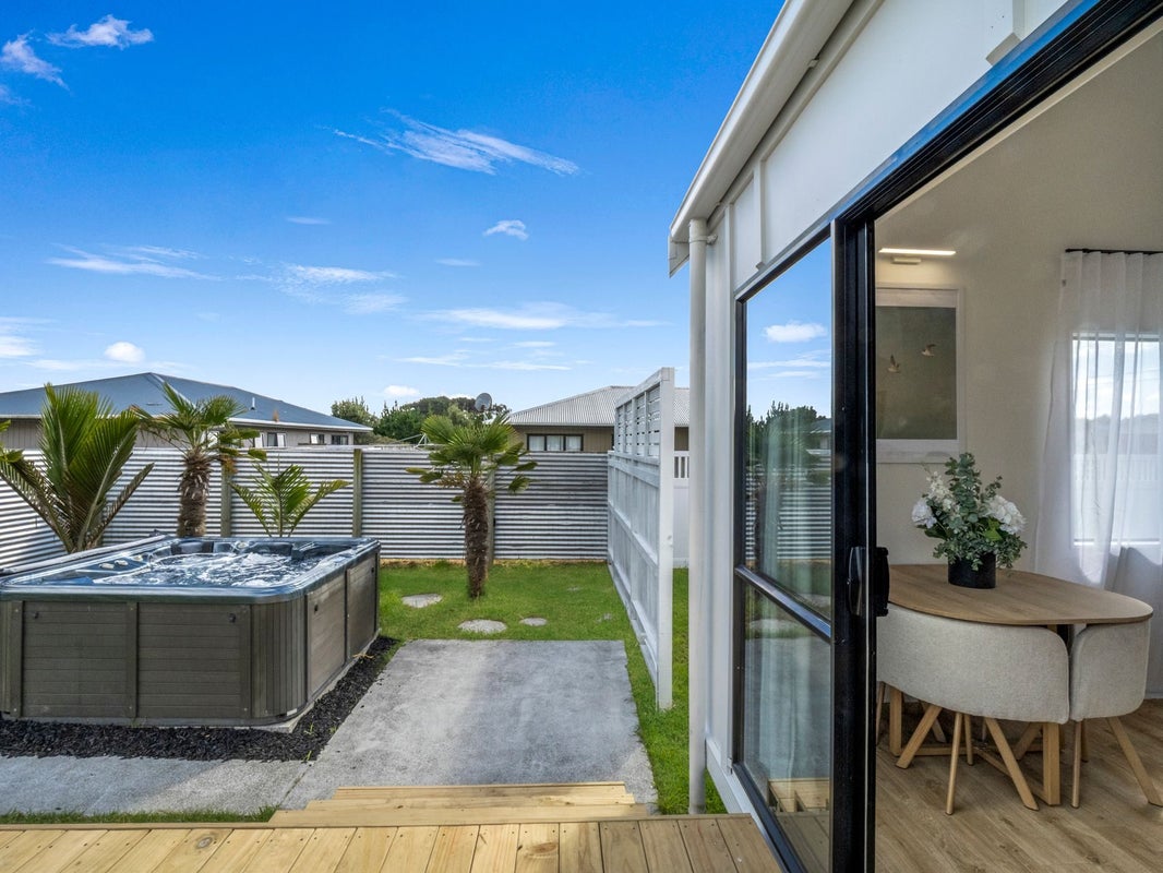 15 Waitai Street, Castlecliff, Whanganui - Carousel 2