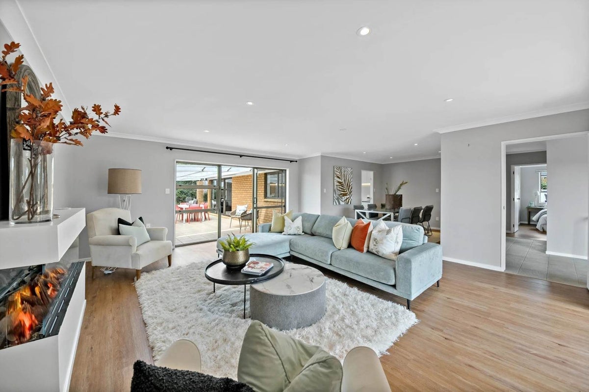 31 Rapallo Place, Farm Cove, Auckland - Carousel 2