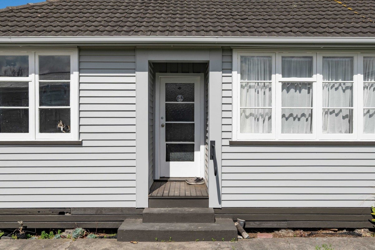 67 Tauhuri Street, Manaia, Manaia - Carousel 1