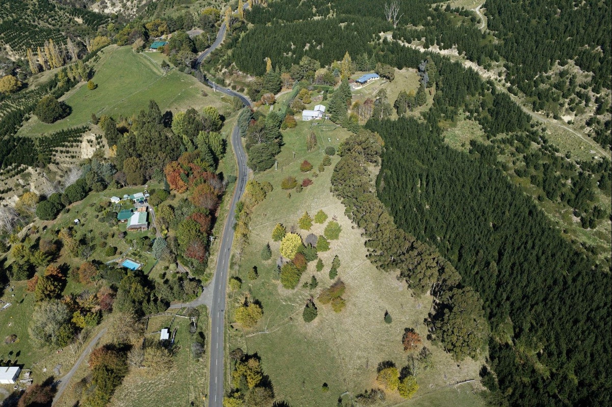 1544 Kahuranaki Road, Kahuranaki, Havelock North - Carousel 34