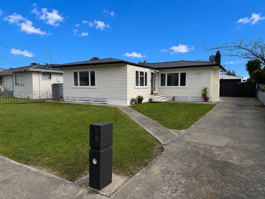 79 Bledisloe Road, Maraenui, Napier - Carousel 1