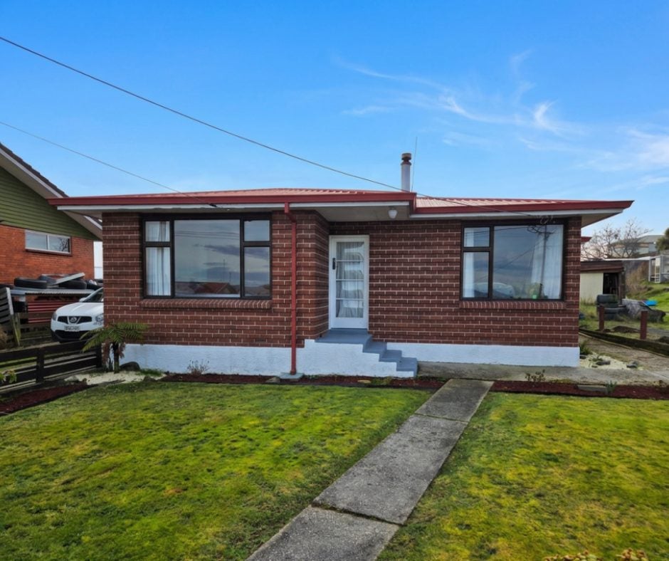 3 Lowestoft Street, Balclutha, Balclutha - Carousel 2