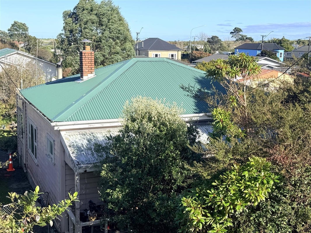 18 Fox Street, Cobden, Greymouth - Carousel 1