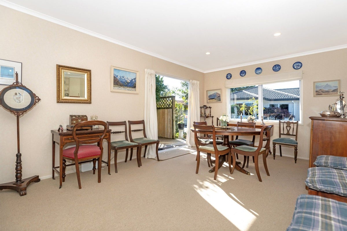 15/690 Gladstone Road, Te Hapara, Gisborne - Carousel 2