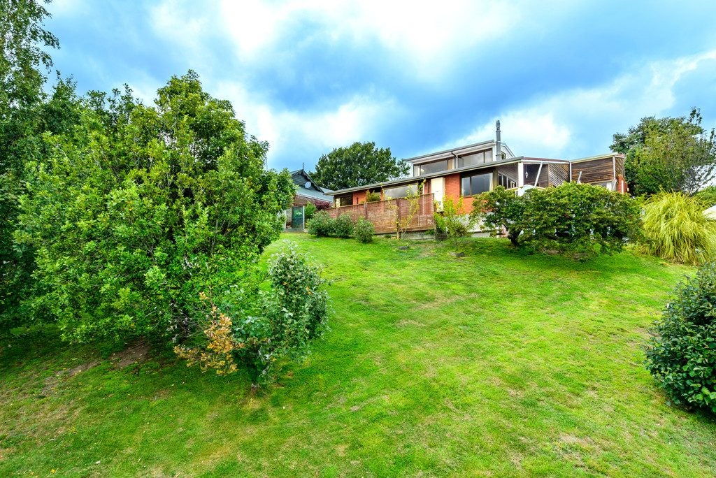 24 Ravensdale Rise, Westmorland, Christchurch - Carousel 2