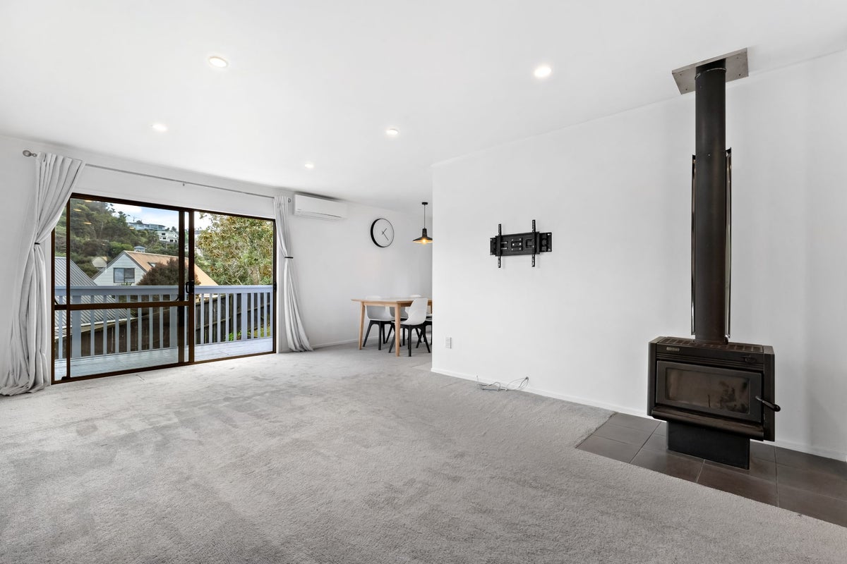 1/11 Jenanne Place, Totara Vale, Auckland - Carousel 2