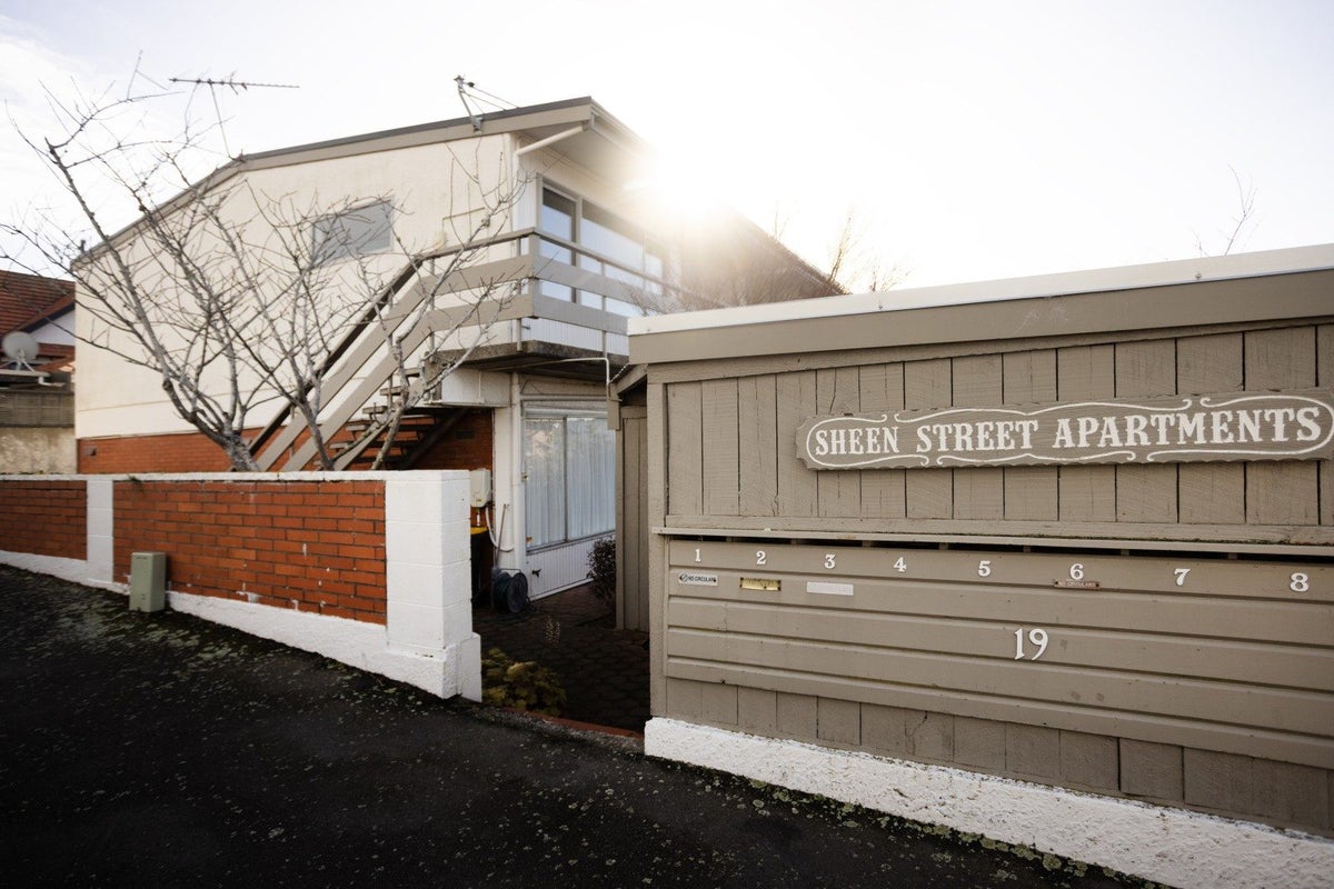 19F Sheen Street, Roslyn, Dunedin - Carousel 35