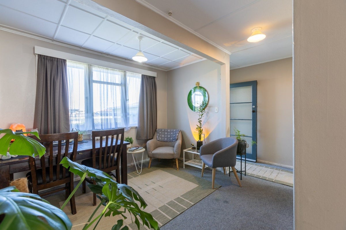 407 Murdoch Road East, Akina, Hastings - Carousel 1