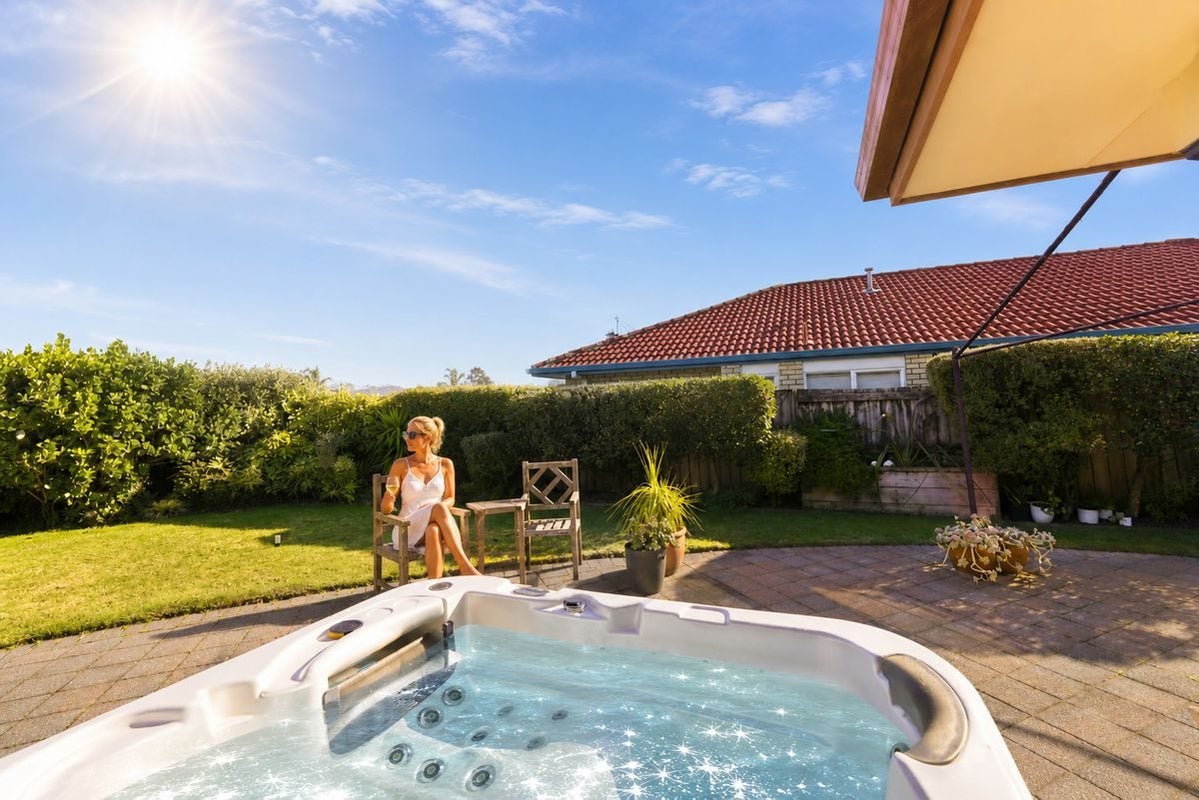 40 McLeod Place, Papamoa Beach, Papamoa - Carousel 2
