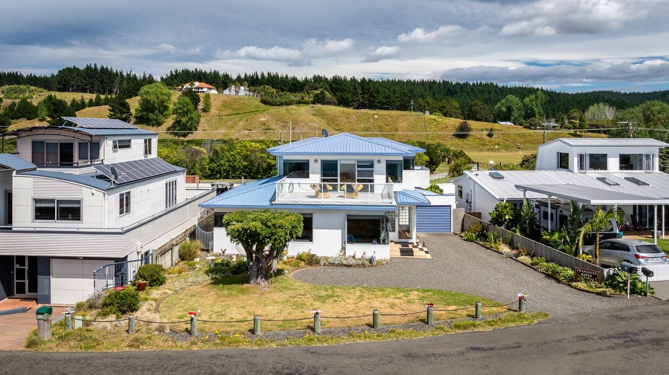256 Whirinaki Road, Eskdale, Napier - Carousel 1