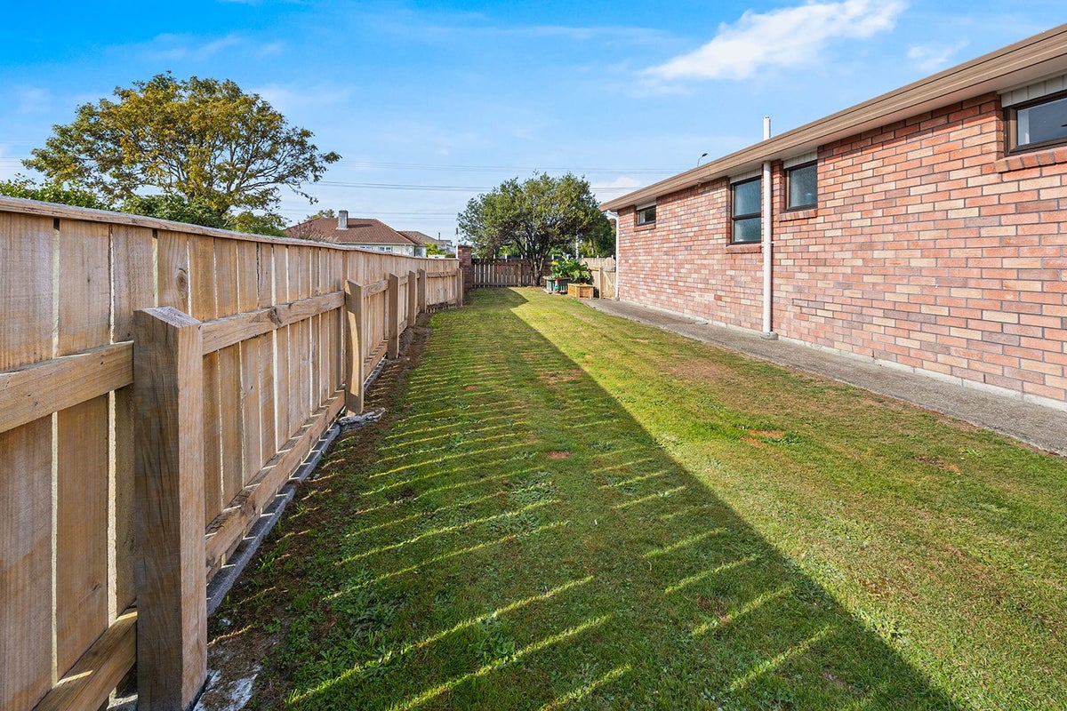 100 High Street, Solway, Masterton - Carousel 17