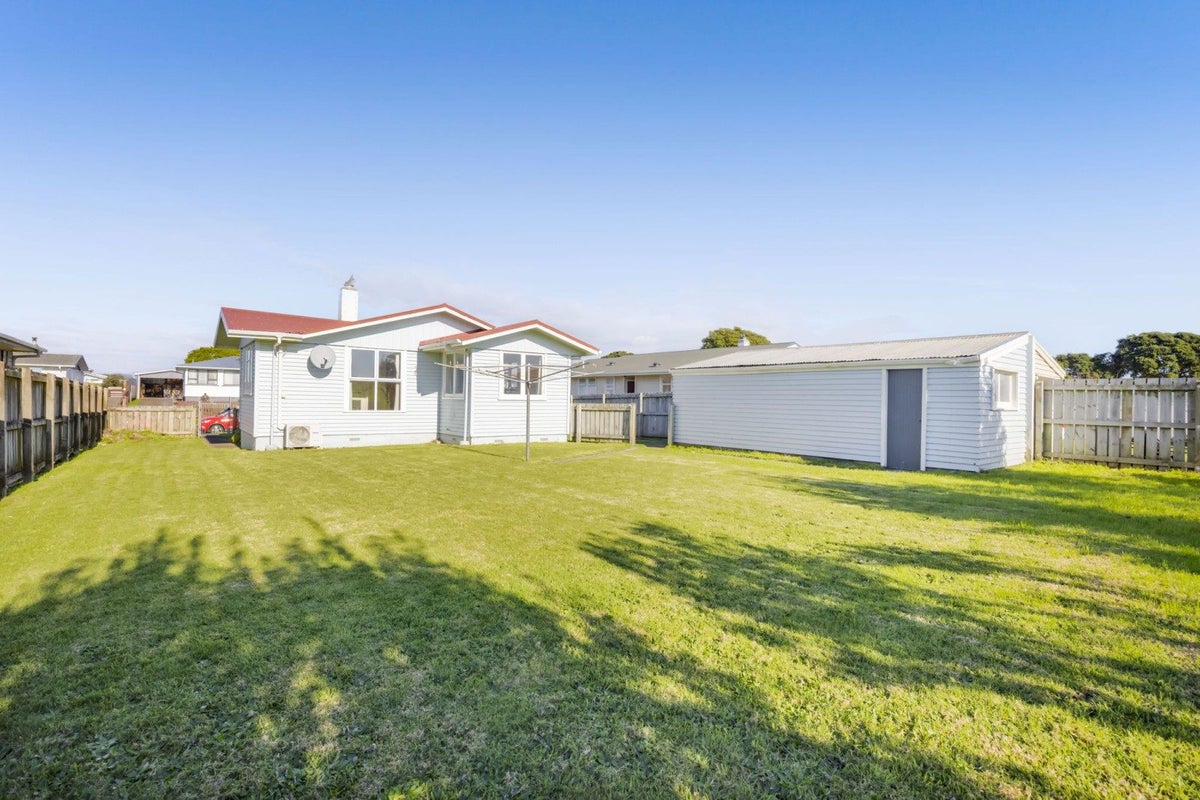 44 Marama Crescent, Spotswood, New Plymouth - Carousel 20