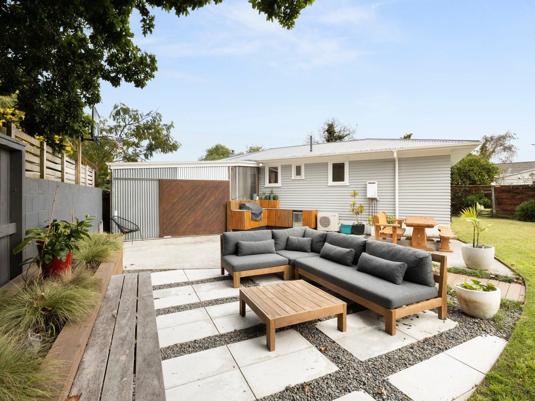 3 Seamer Place, St Andrews, Hamilton - Carousel 1