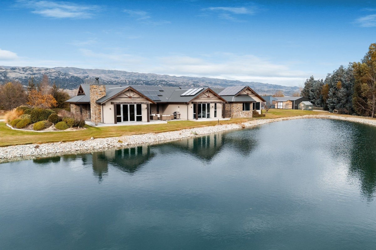 17 Pisa Moorings Road, Mount Pisa, Cromwell - Carousel 1