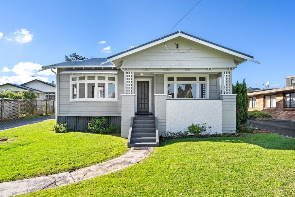 5 Kent Road, Regent, Whangarei - Carousel 1